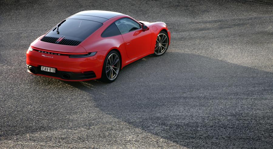  Porsche 911 Carrera S (992) 2019 года  (AU) (фото 30 из 40)